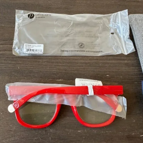 Cute Red Peepers Blue Light Readers +2.50 - Picture 4 of 4